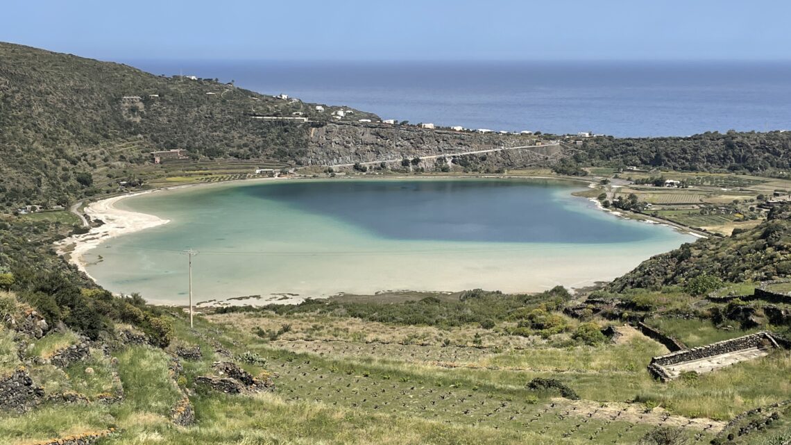 Lago di Venere da Bugeber Pantelleria