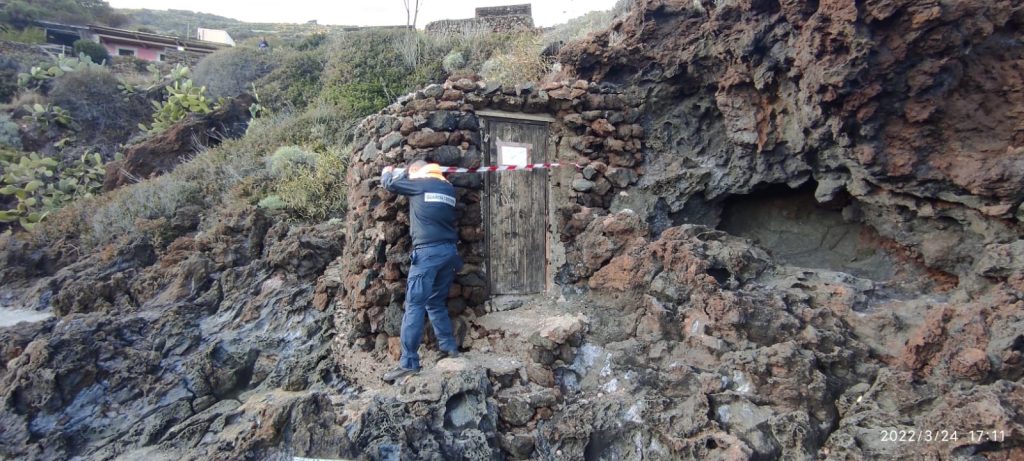 guardia costiera pantelleria sequestro