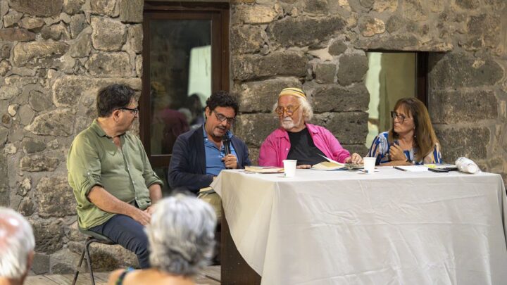 L'immagine raffigura, da sinistra a destra: Massimo Bonì, Marzio Bartoloni, Italo Cucci e Giovanna Cornado.